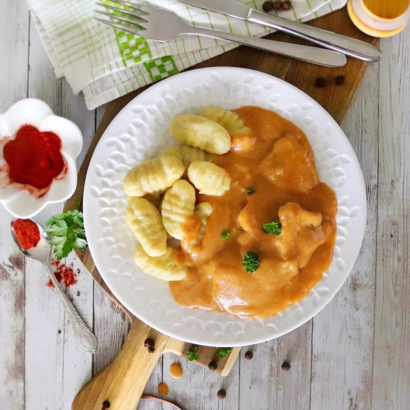 Recept: To nejlepší kuře na paprice