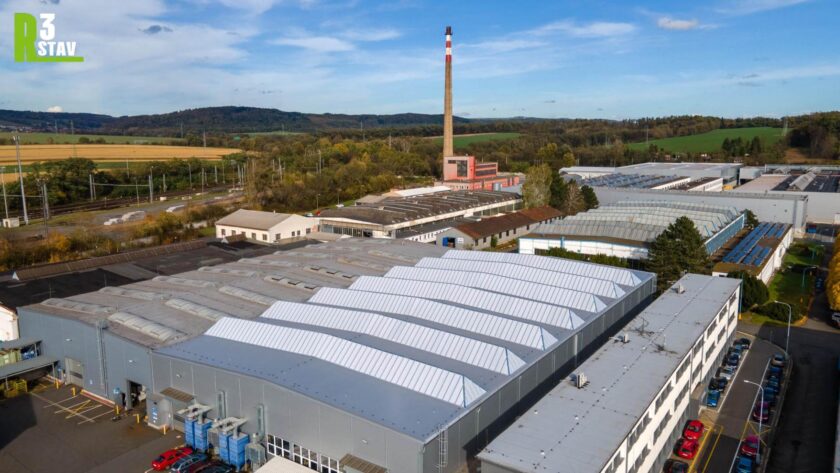 Plochá střecha na komerčních budovách: Jaké má výhody a proč je její rekonstrukce klíčová